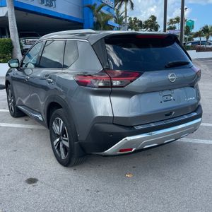 Nissan Rogue Platinum FWD - 3