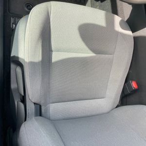 صورة مصغرة 49 لـ 2025 Toyota CAMRY LE
