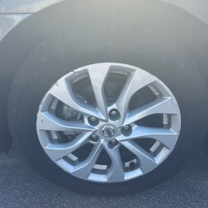 NISSAN SENTRA S - 10