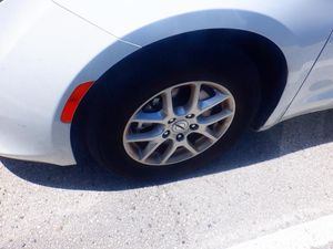 CHRYSLER VOYAGER LX - 8