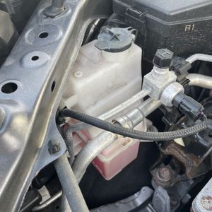 صورة مصغرة 35 لـ 2021 Toyota RAV4 LE