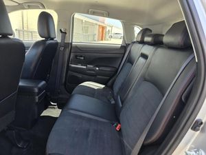 2025 Mitsubishi OUTLANDER SPORT SE 缩略图 21