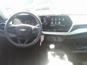 CHEVROLET TRAX - 4