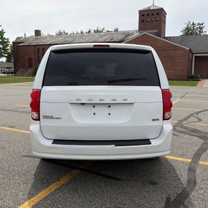 DODGE GRAND CARAVAN - 4