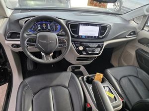 صورة 4 لـ 2024 Chrysler PACIFICA TOURING L