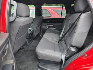 صورة مصغرة 24 لـ 2025 Toyota SEQUOIA SR5