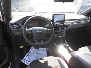 FORD ESCAPE ST-LINE - 4