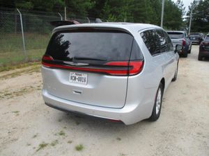 2024 Chrysler PACIFICA TOURING L — фото 2