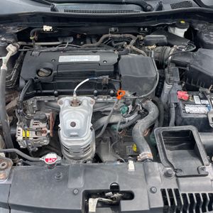 2015 Honda ACCORD LX — миниатюра 32