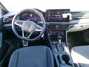 VOLKSWAGEN JETTA SPORT - 4