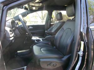 CHRYSLER PACIFICA SELECT - 3