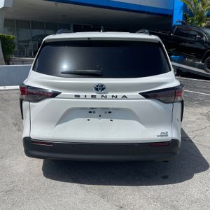 2023 Toyota SIENNA XLE 8-PASSENGER 照片 4
