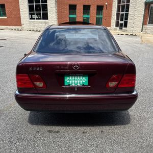 صورة 4 لـ 1996 Mercedes-BENZ E-CLASS
