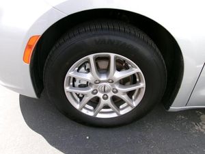 CHRYSLER PACIFICA TOURING L - 8