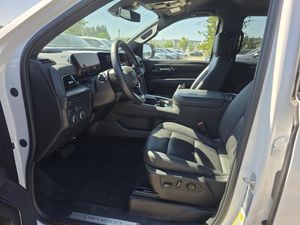 CHEVROLET SUBURBAN Z71 - 3