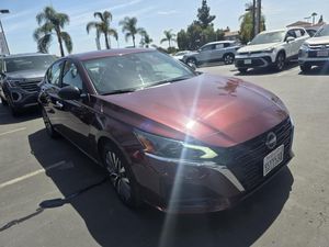 صورة 18 لـ 2025 Nissan ALTIMA SV