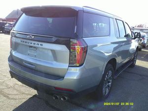 CHEVROLET SUBURBAN Z71 - 2