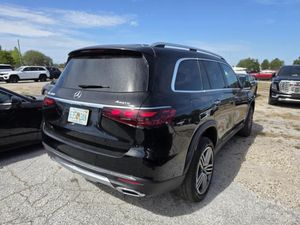 MERCEDES-BENZ GLS - 2