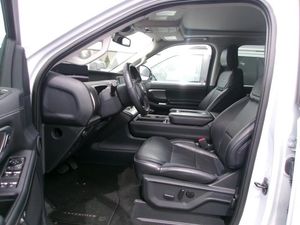 FORD EXPEDITION PLATINUM - 3