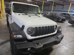 صورة مصغرة 17 لـ 2025 JEEP WRANGLER SAHARA