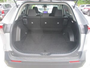صورة 6 لـ 2025 Toyota RAV4 LE