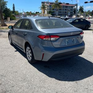 Toyota Corolla Hybrid LE - 3