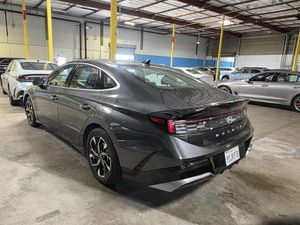 2025 Hyundai SONATA SEL — миниатюра 18