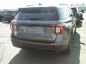 FORD EXPLORER ST-LINE - 2