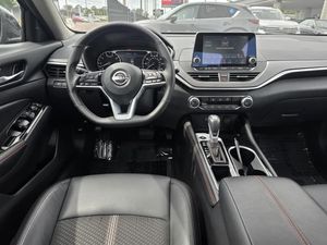 صورة 4 لـ 2025 Nissan ALTIMA SR